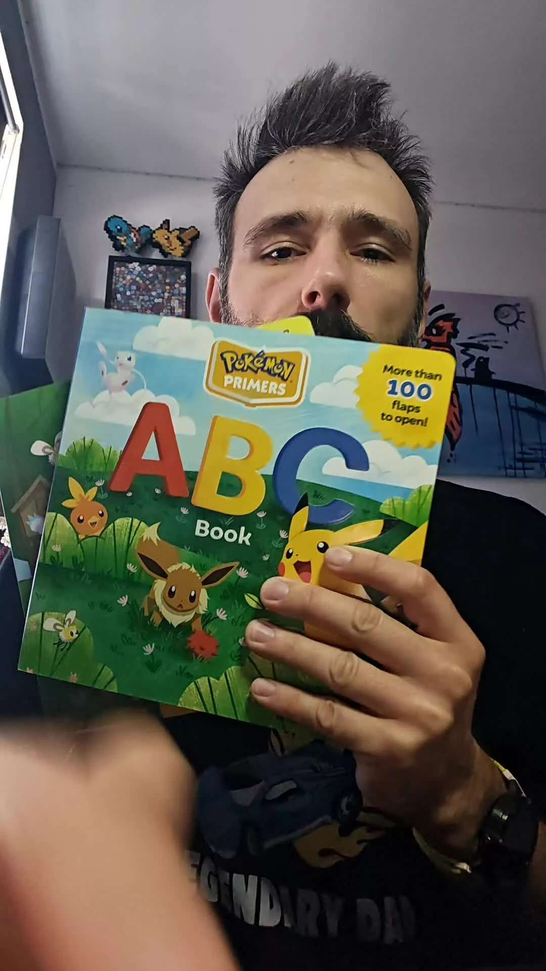 Kolejne książki z #pokemon tym razem dla syna! Literki i cyferki z Pokemonami do nauki! Książki z okienkami są bardzo super! Ale wziąłem też dla niego naklejkowy pokedex! Zobaczcie sami! #pokedex #pokemonbooks #amazon #pokemonstuff 