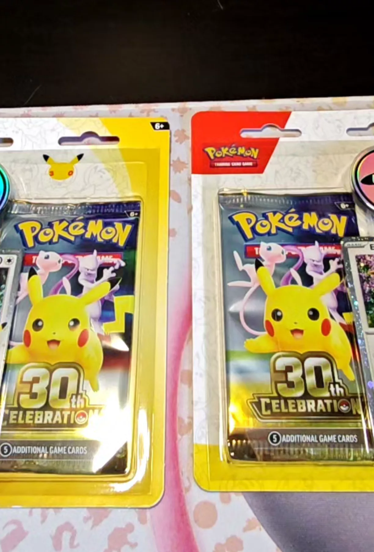 Plansza, czy skład gier? Który box ze sklepów w #poznan okazał się lepszy? Kupiłem w różnych sklepach no to drop jakiś musi być prawda? Prawda? #pokemonfan #pokemontiktok #tcgcollector #30thcelebration 